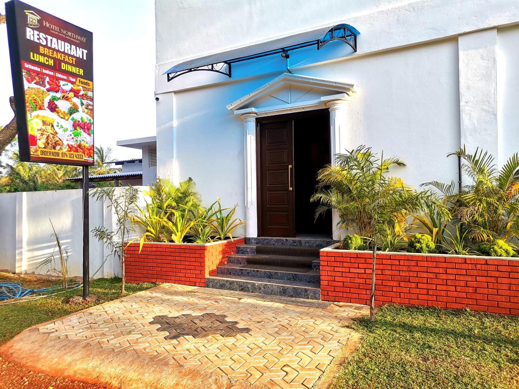 Hotel Northway Vavuniya Luaran gambar