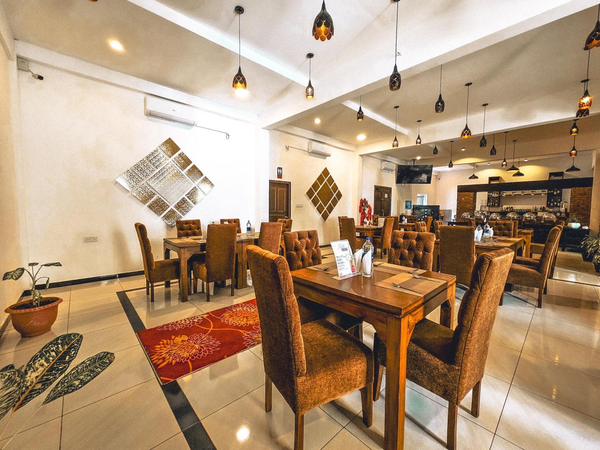 Hotel Northway Vavuniya Luaran gambar